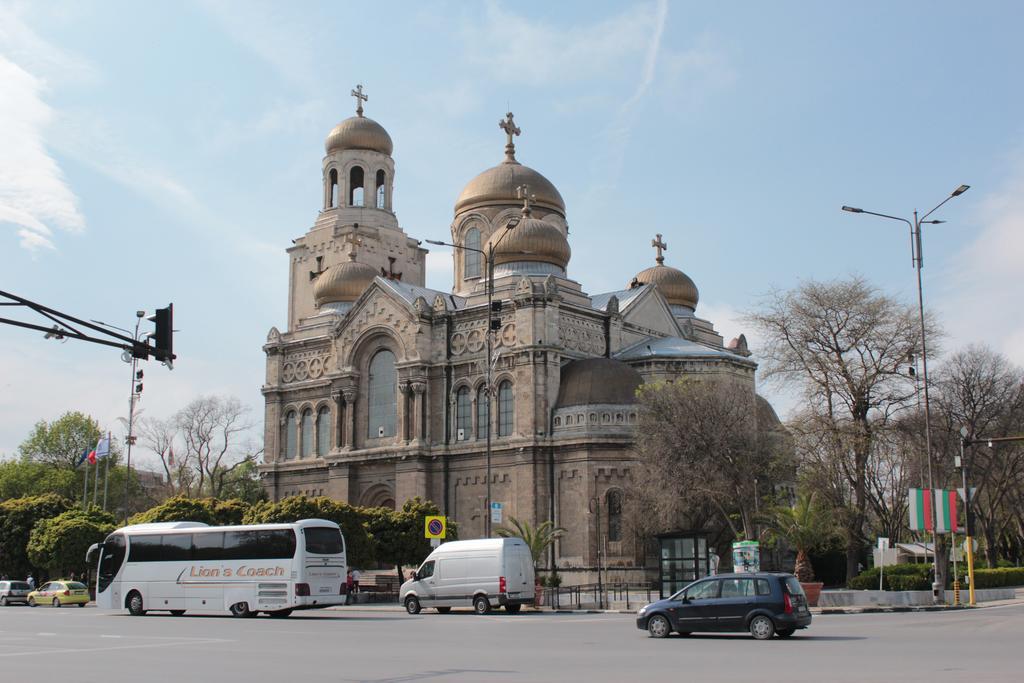 Apartment Central Varna Luaran gambar